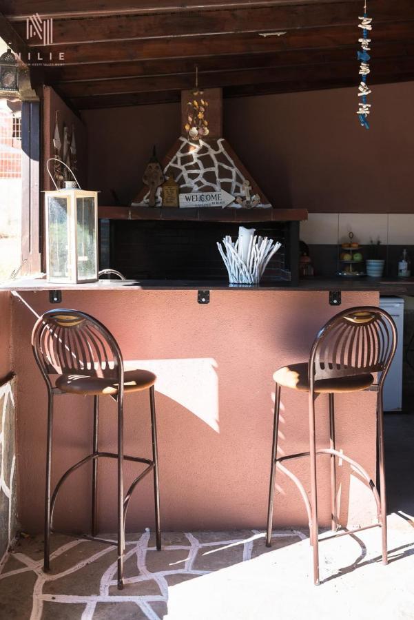 Roadhouse, Nilie Hospitality Mgmt Villa ฟิออยิตา ภายนอก รูปภาพ